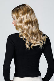 Top Coverage Wavy 18" - Renau Exclusive Colors